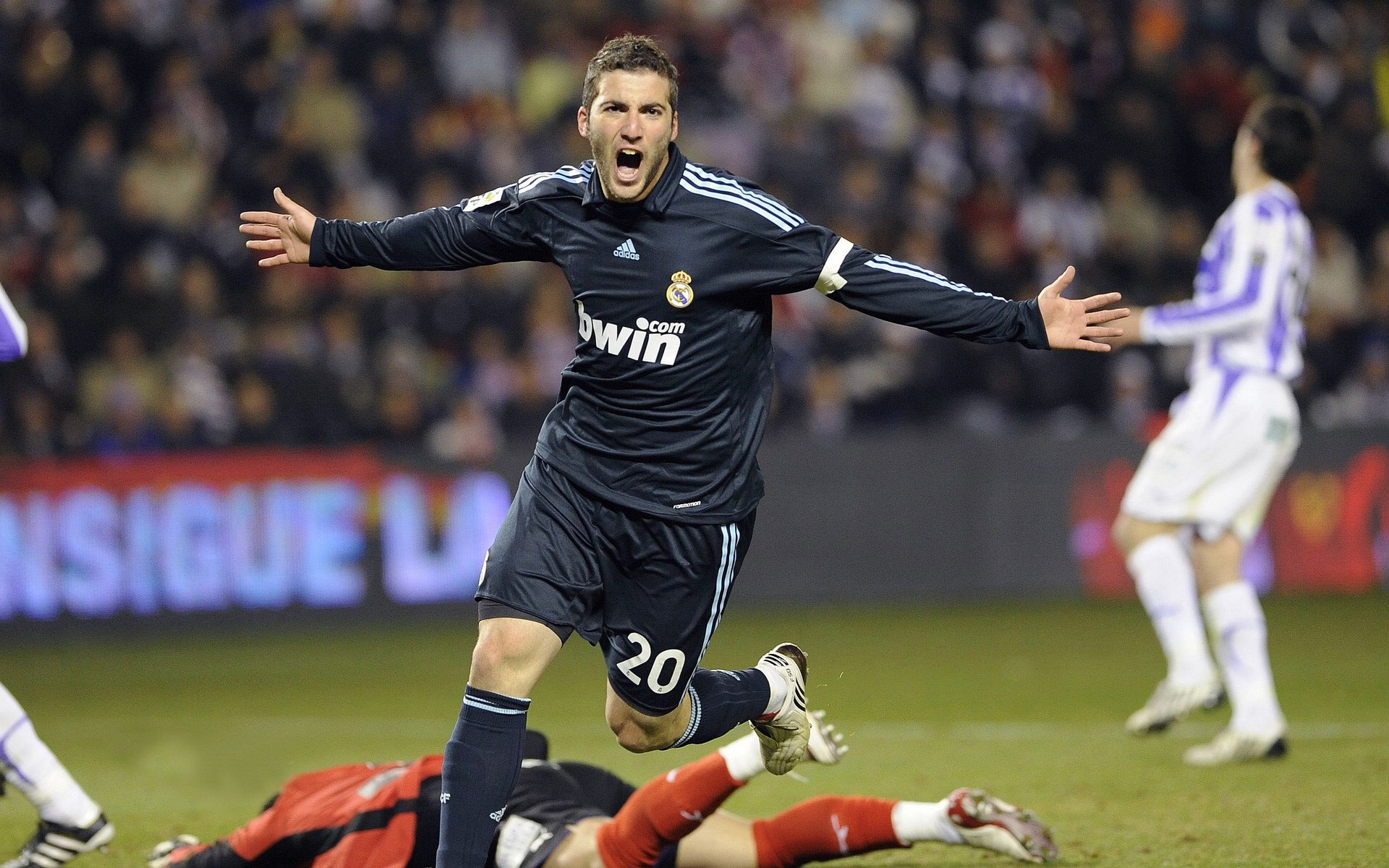 【青训突破】新技术加持下,年轻球员训练更高效,青训球队